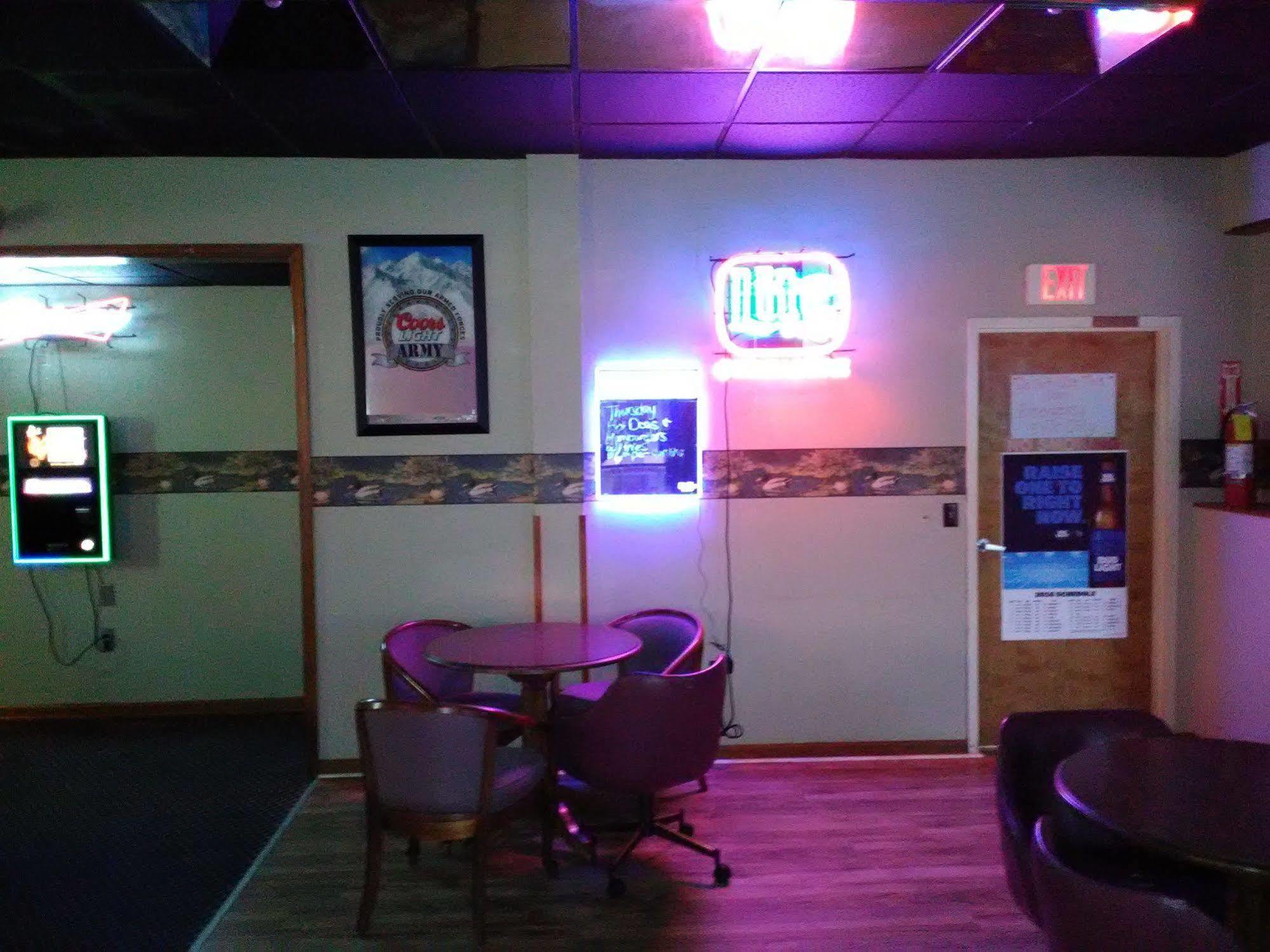 Paris Inn And Suites Bagian luar foto