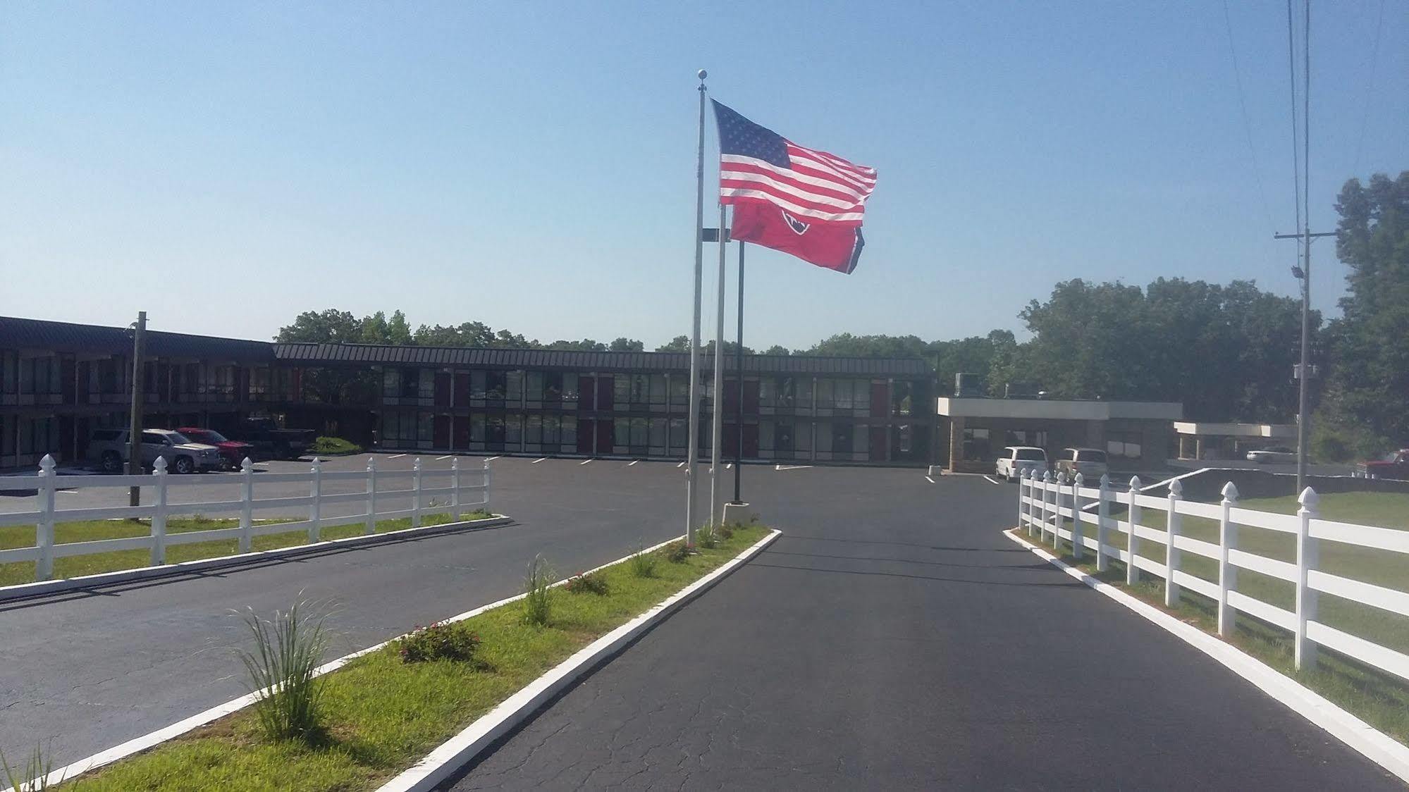 Paris Inn And Suites Bagian luar foto