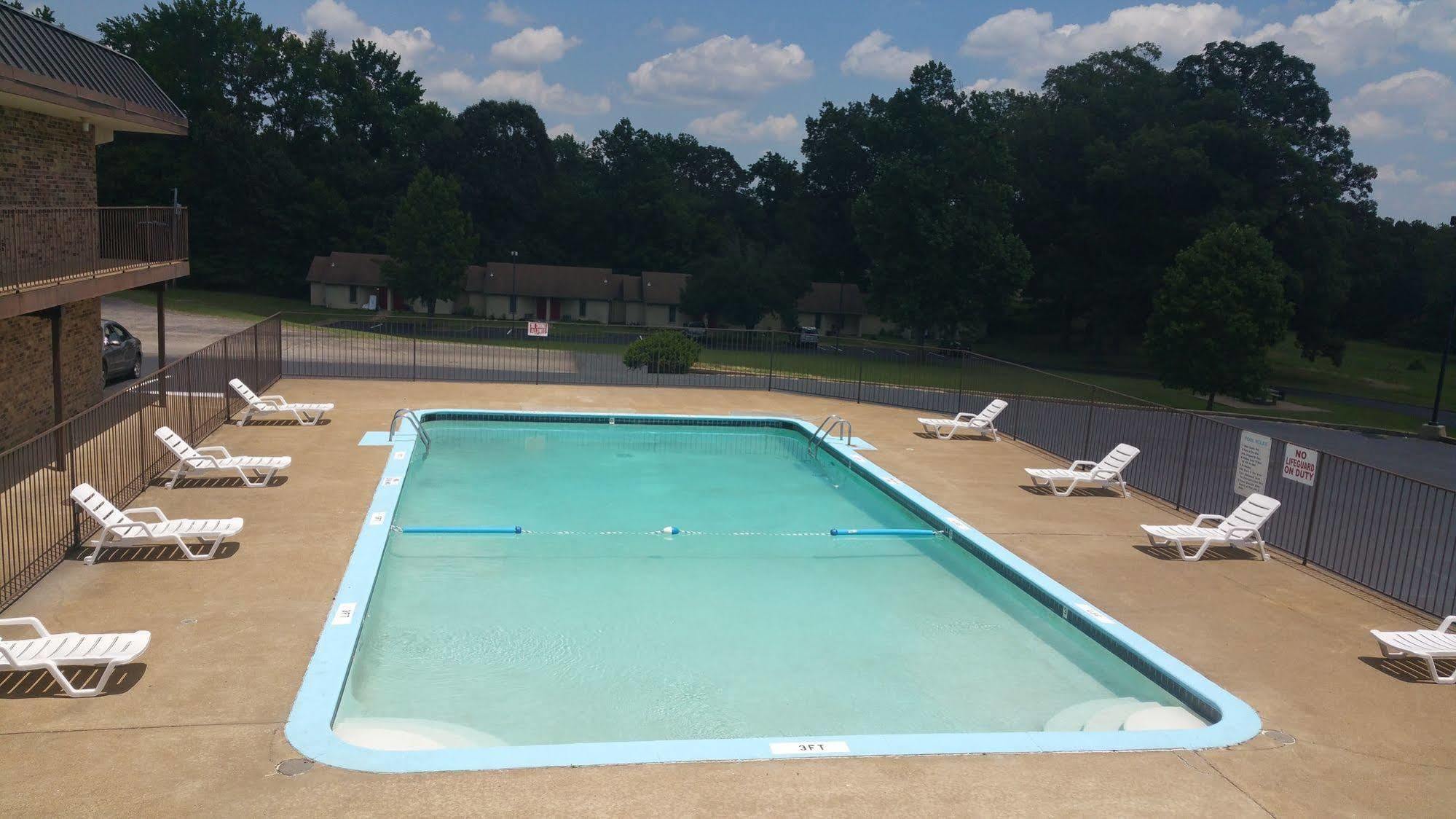 Paris Inn And Suites Bagian luar foto