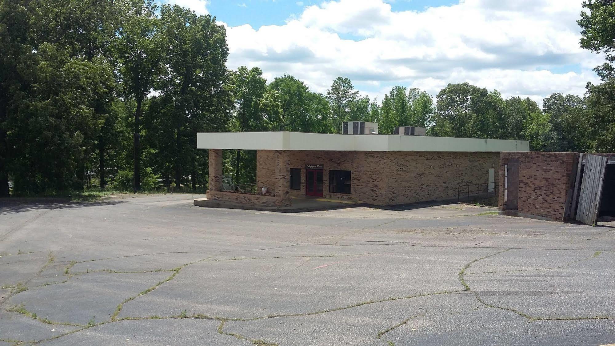 Paris Inn And Suites Bagian luar foto